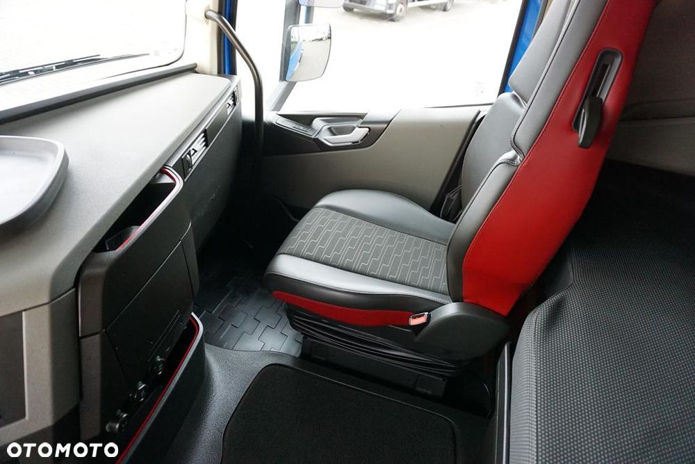 Volvo FH / 500 / E 6 / ACC / 6 X 4 / I - COOL / OŚ PODNOSZONA - 27