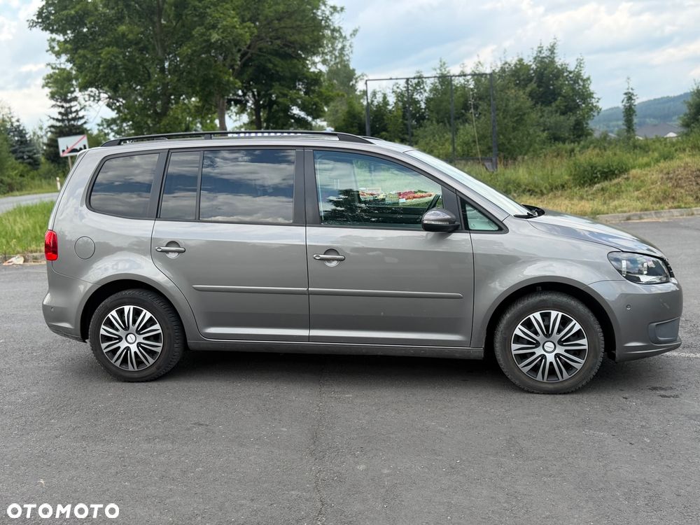 Volkswagen Touran 1.6 TDI DPF BlueMotion Technology Comfortline - 9