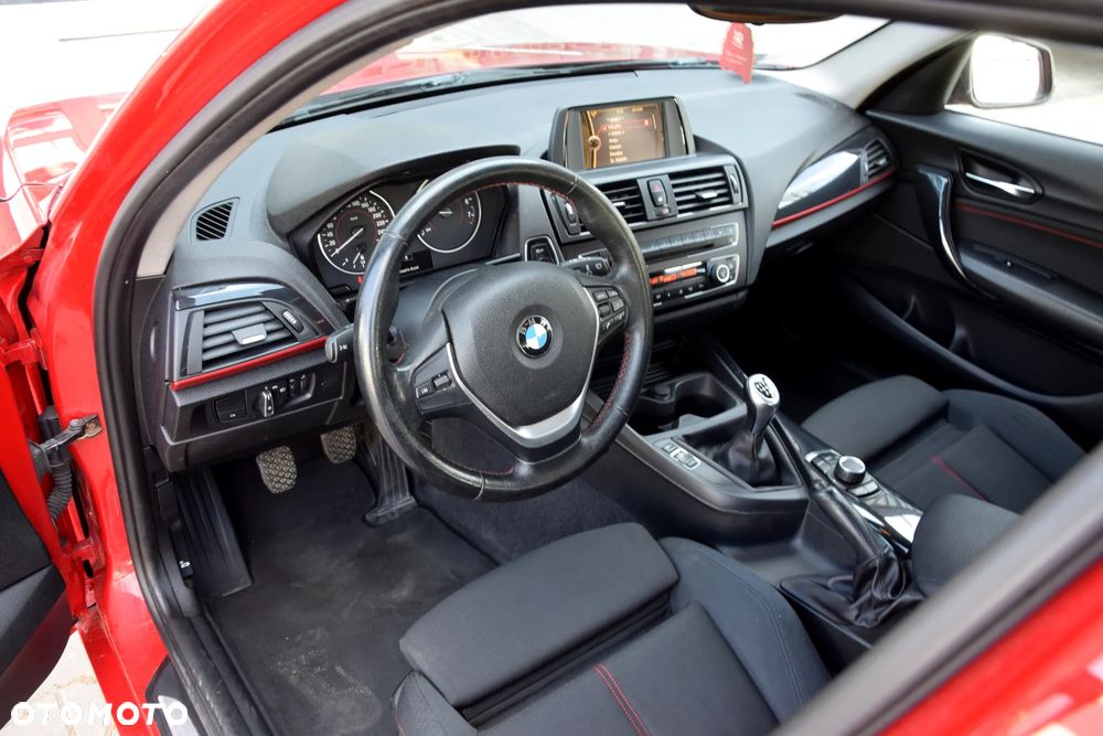 BMW Seria 1 118i Sport Line - 11