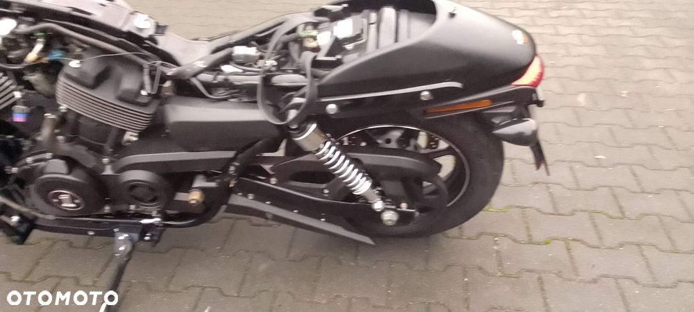 Harley-Davidson Street 750 - 8