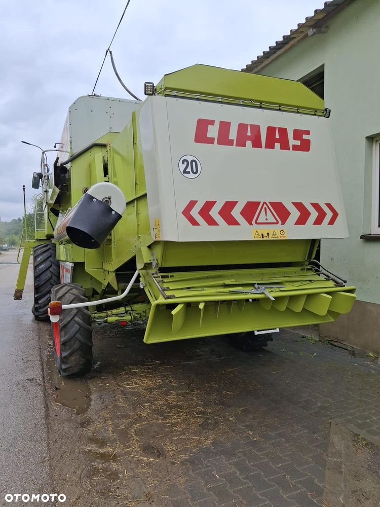 Claas MEGA 218 - 5