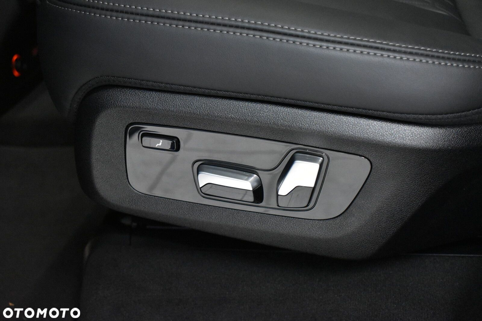 BMW X7 - 24