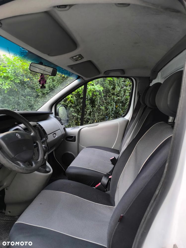 Renault Trafic - 17