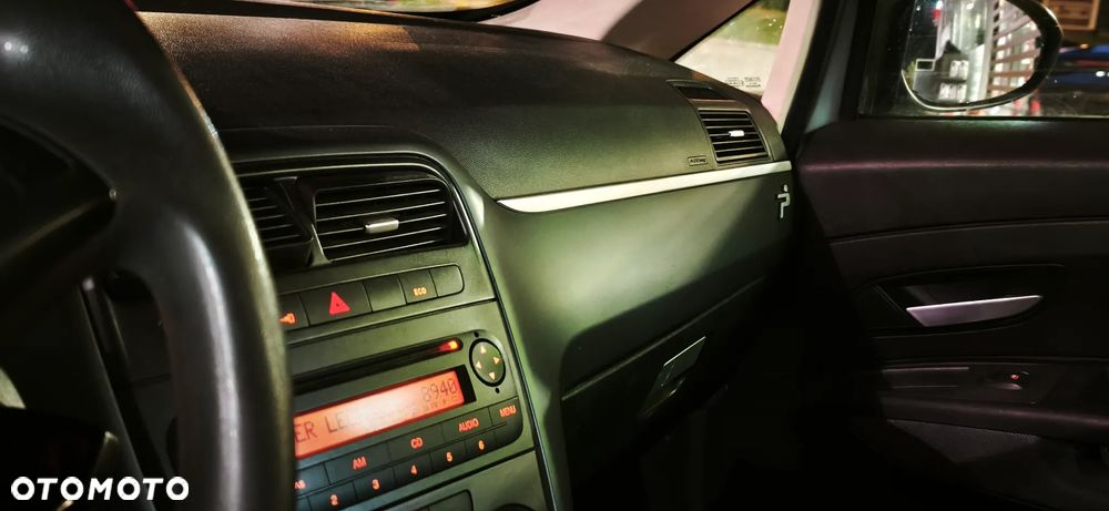 Fiat Punto - 18