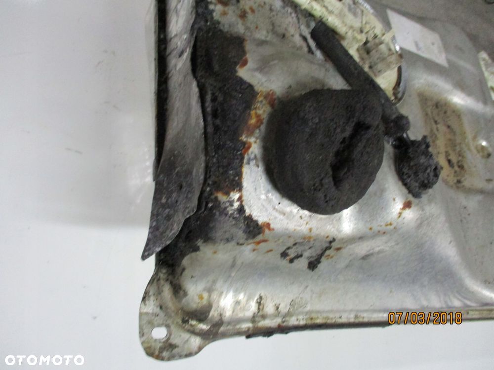 can am spyder rt 1000 zbiornik paliwa - 2