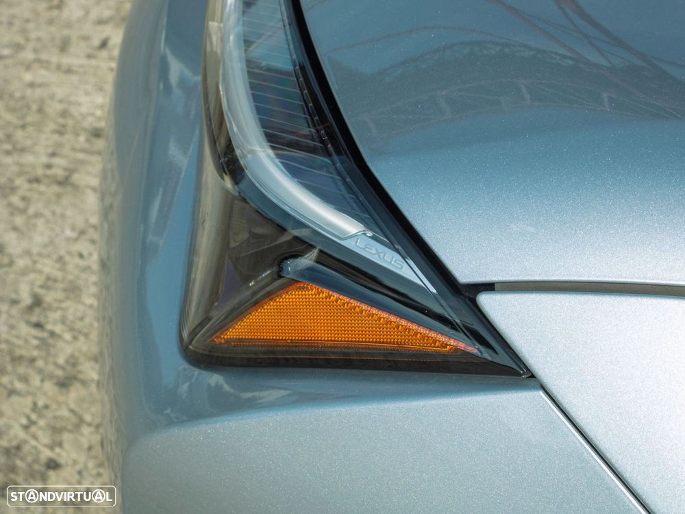 Lexus UX 250h Sport (Ecrã 12.3) - 22