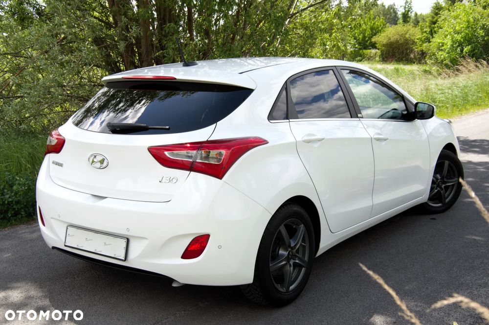 Hyundai i30 blue 1.6 GDI Passion - 8