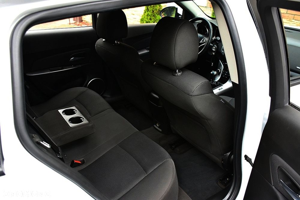 Chevrolet Cruze 1.6 LT+ - 8