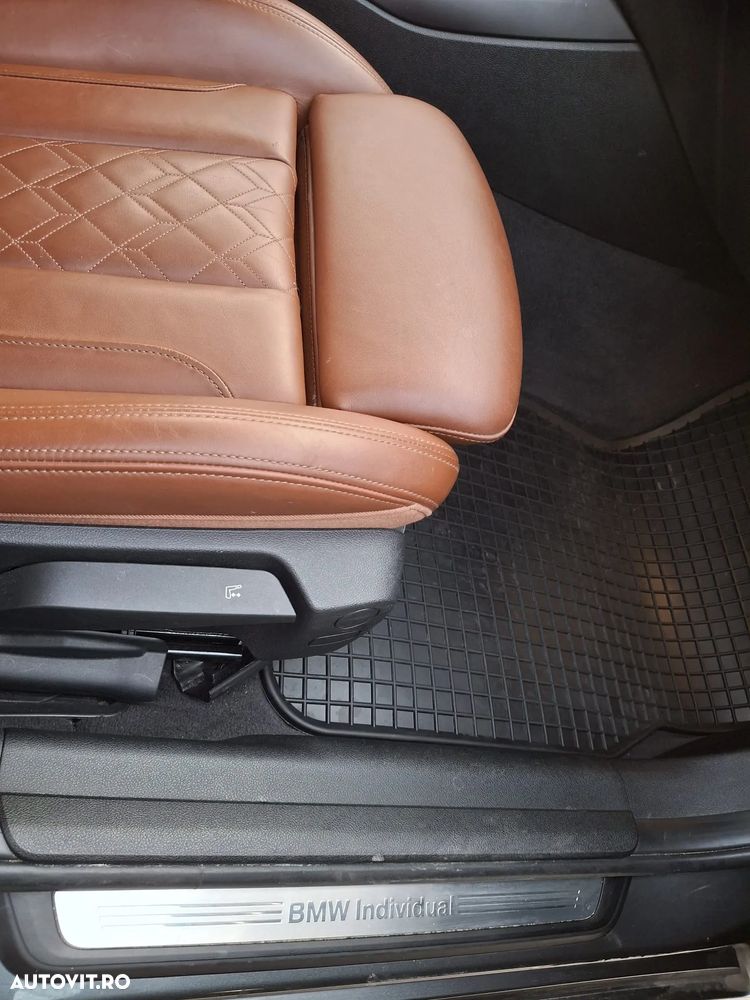 BMW Seria 3 318i AT - 11