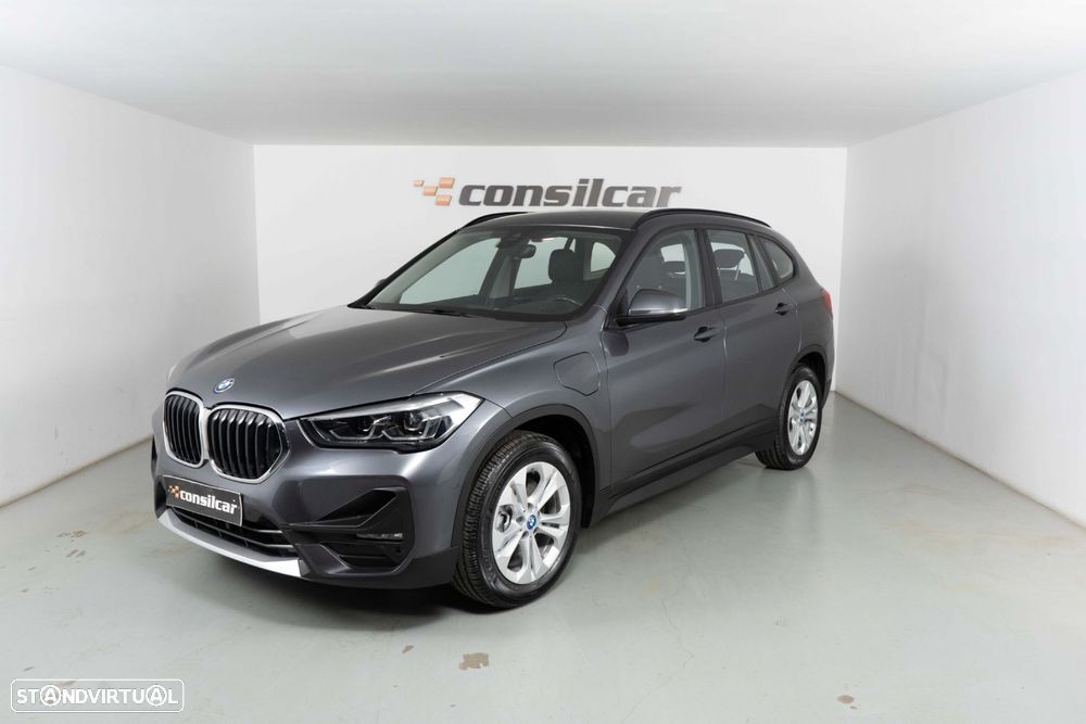 BMW X1 25 e xDrive Corporate Edition - 1