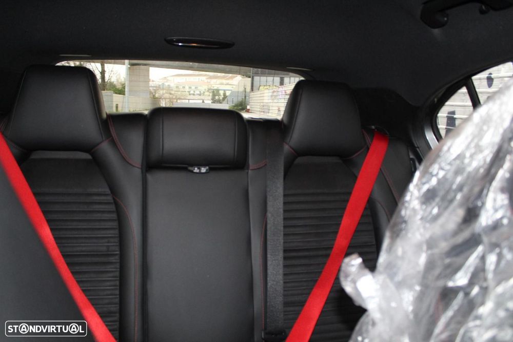 Mercedes-Benz A 250 Sport 7G-DCT - 11