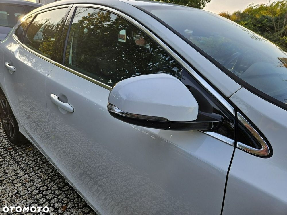 Volvo V40 D2 Momentum - 31