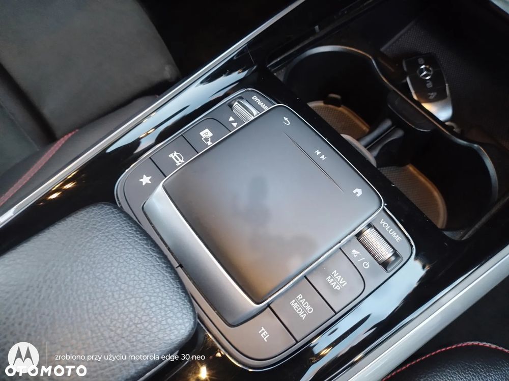 Mercedes-Benz GLB 200 d 4-Matic AMG Line 8G-DCT - 20