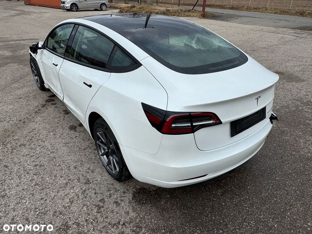Tesla Model 3 Langstreckenbatterie Allradantrieb Dual Motor - 13
