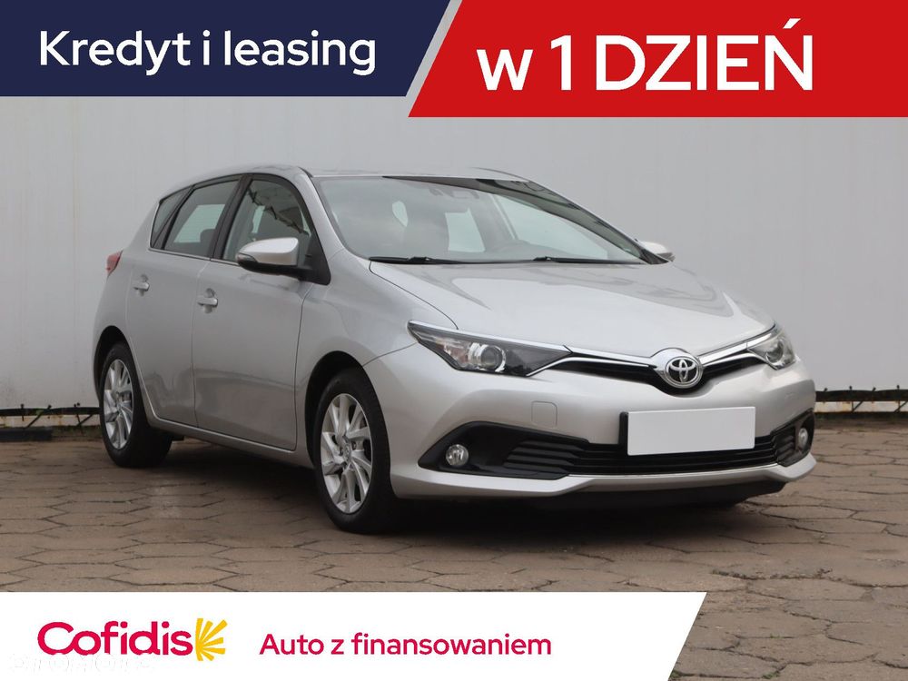 Toyota Auris - 2