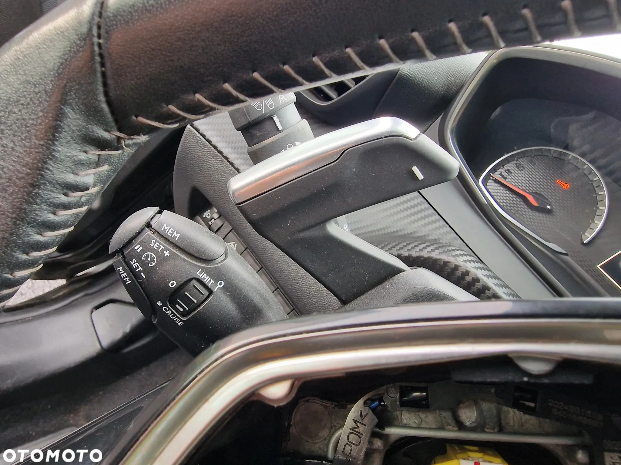 Peugeot 208 PureTech 100 EAT8 Active - 25