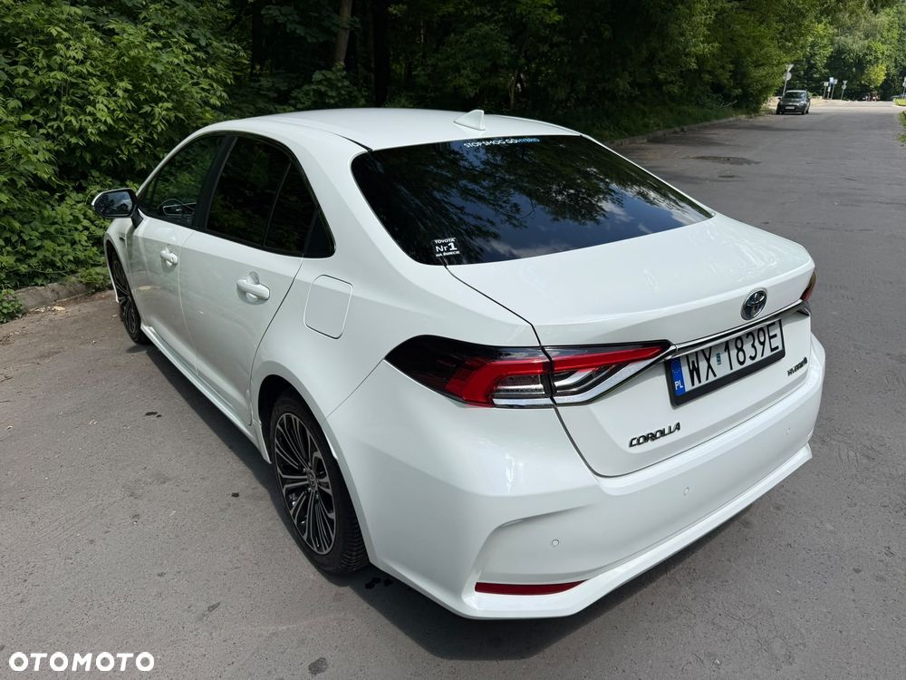 Toyota Corolla 1.8 Hybrid Comfort - 12