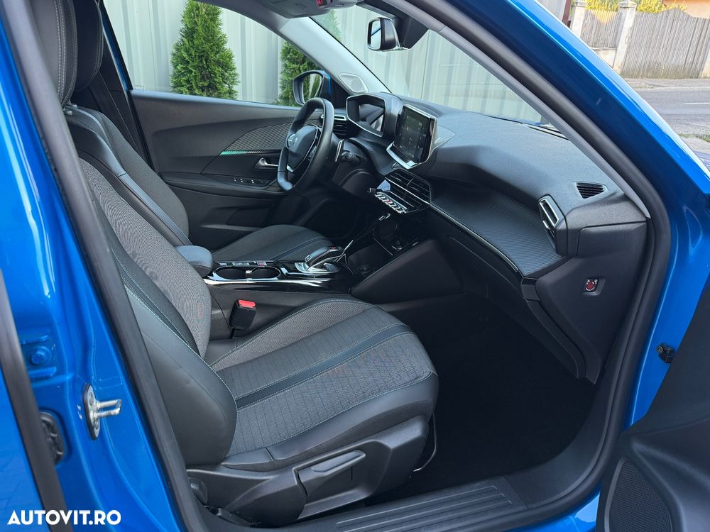 Peugeot 2008 1.5 BlueHDI EAT8 STT Allure Pack - 14