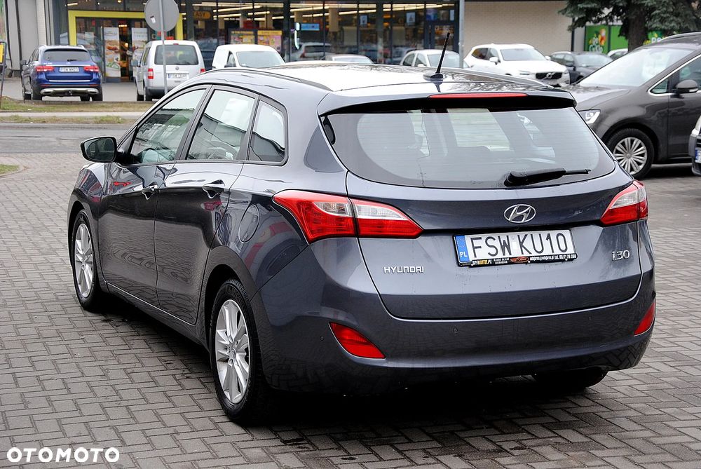 Hyundai i30 1.6 CRDi Premium - 8