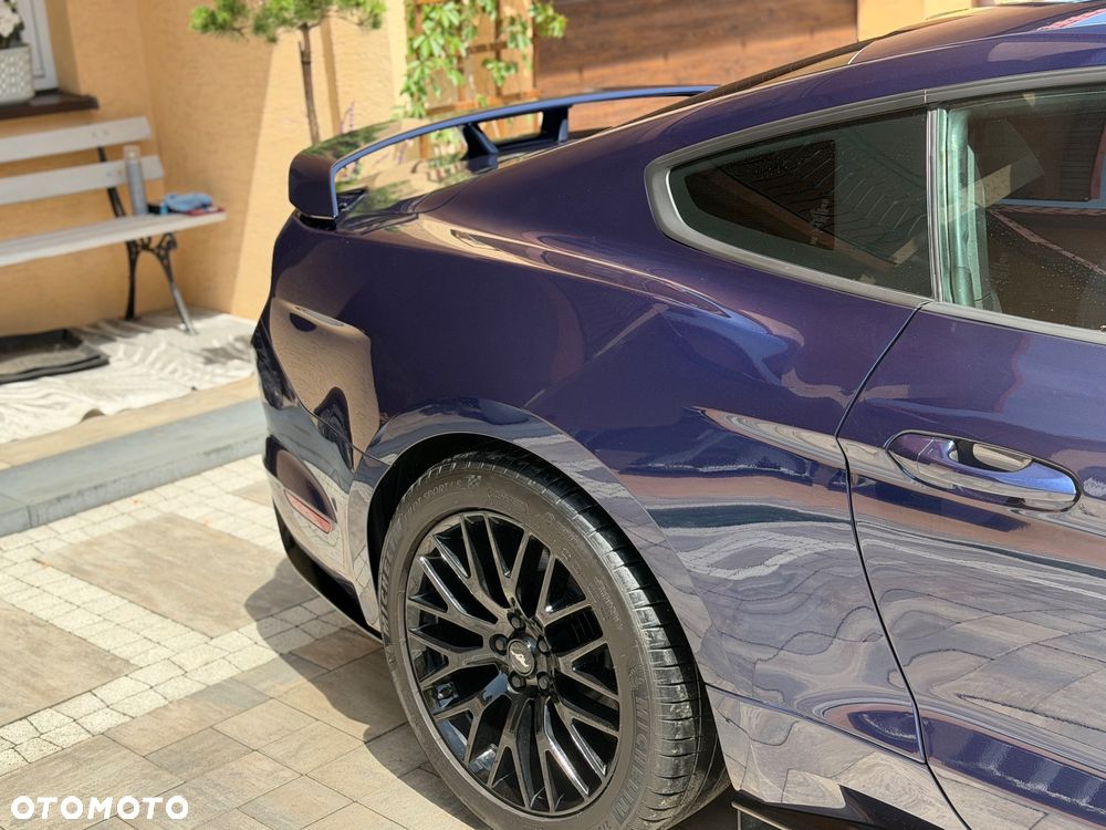 Ford Mustang 5.0 V8 GT - 32