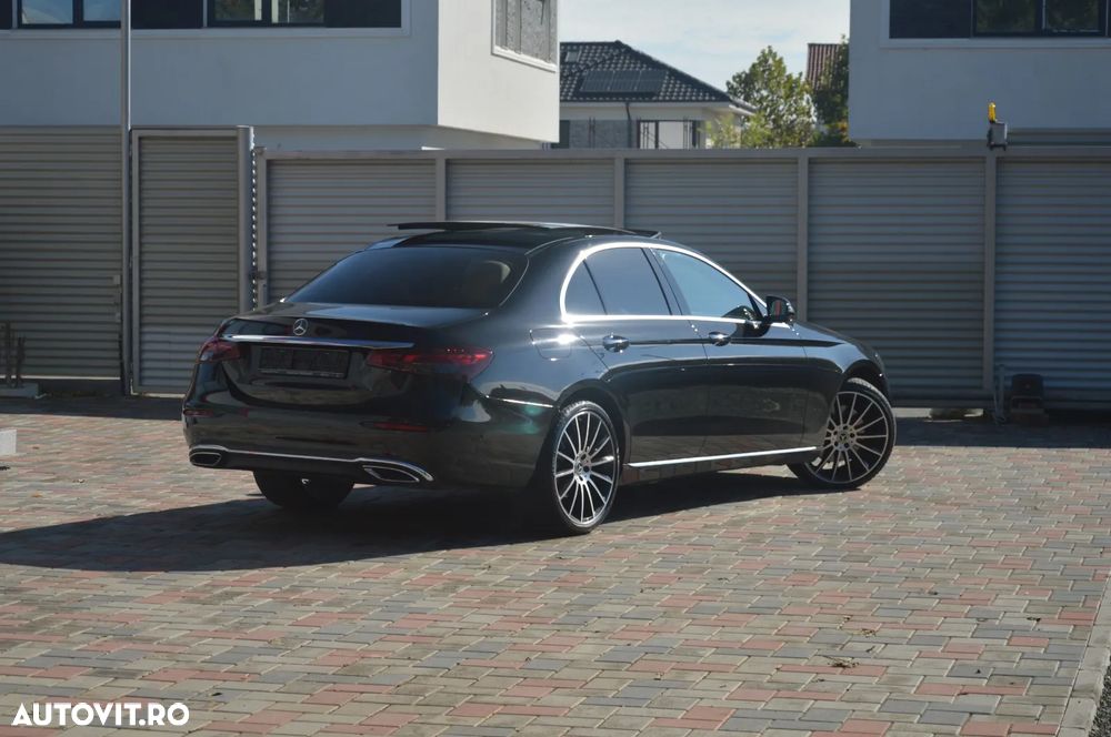 Mercedes-Benz E 300 d 4Matic T 9G-TRONIC Avantgarde - 3