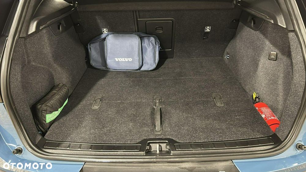 Volvo XC 40 B3 Core - 11