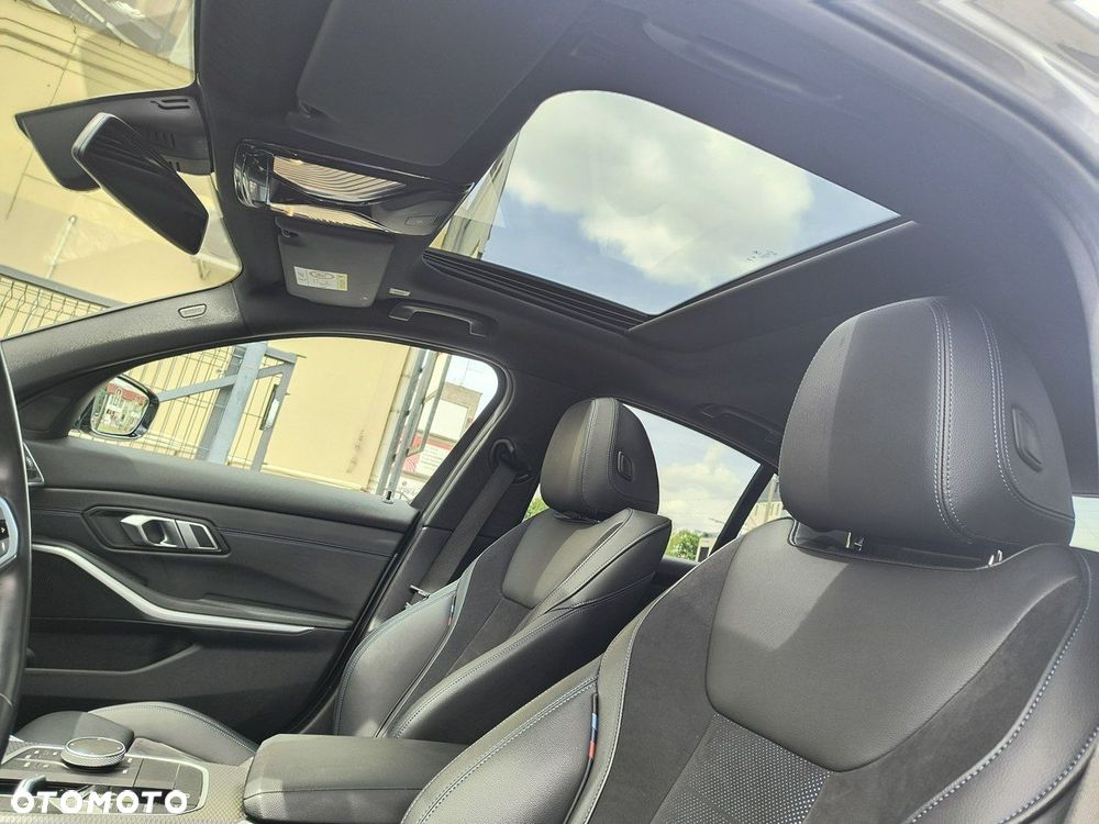 BMW Seria 3 320i Edition M Sport Shadow - 11