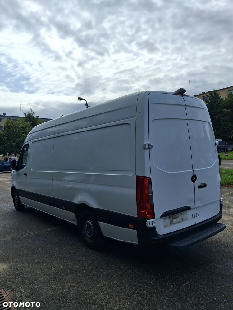 Mercedes-Benz Sprinter - 3