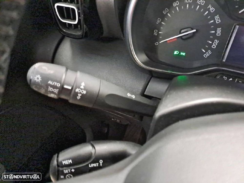 Citroën C3 Aircross 1.2 PureTech Shine EAT6 - 14
