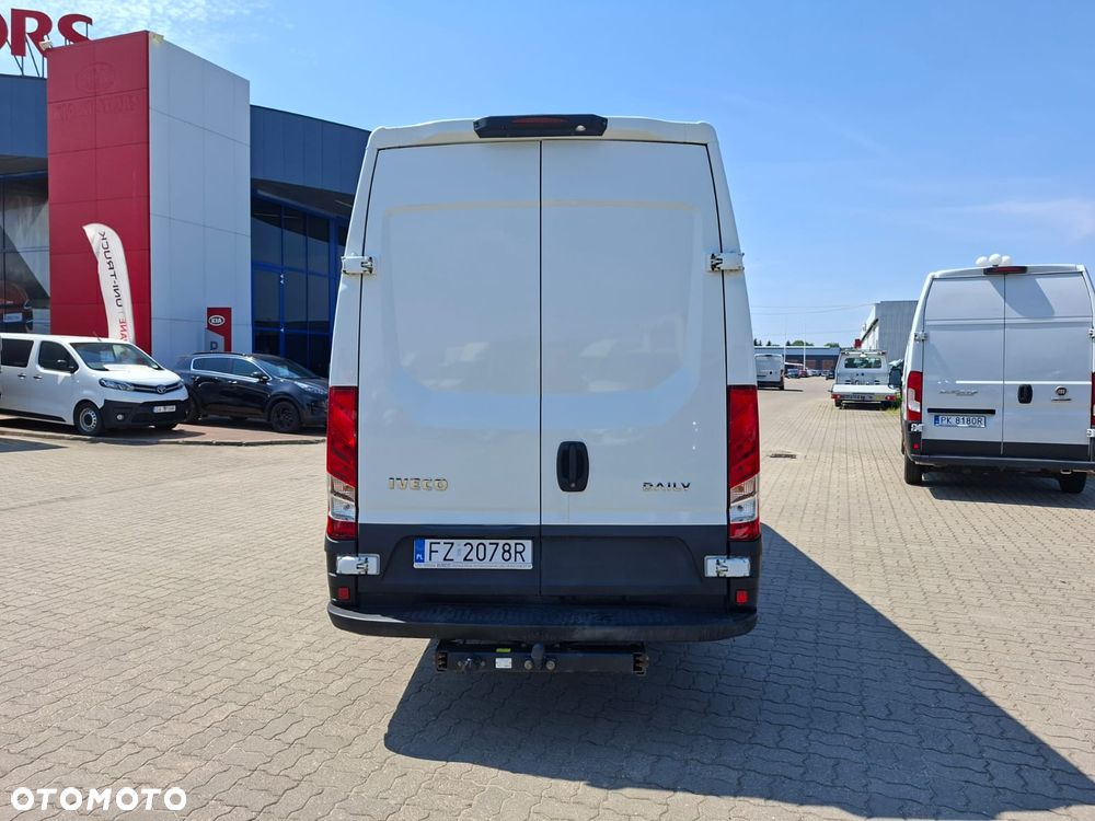 Iveco 35C18 Bliźniaki Maxi L4H2 Krajowy Ledy 50C18 Furgon Blaszak Silnik 3L 180KM - 13