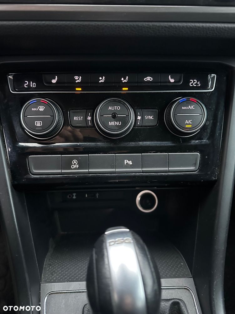 Volkswagen Touran 2.0 TDI BMT Active DSG - 15