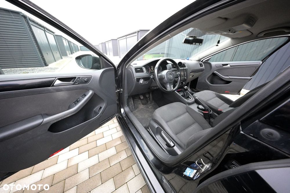 Volkswagen Jetta 1.4 TSI Comfortline - 11