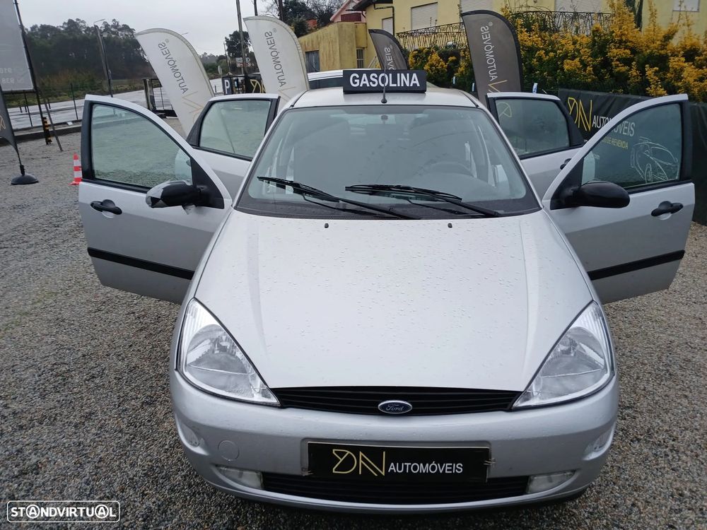 Ford Focus 1.4 Ambiente - 8