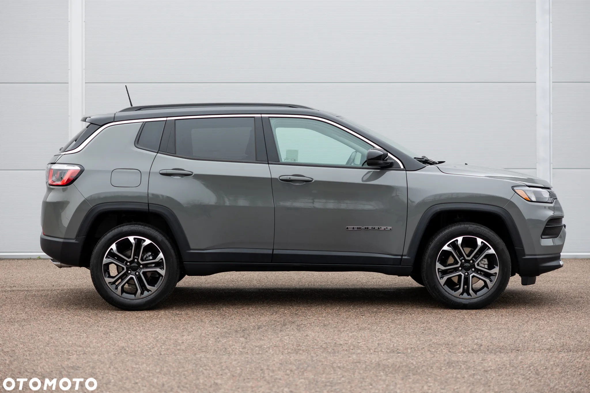 Jeep Compass - 8