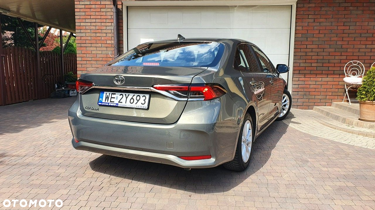 Toyota Corolla 1.6 Comfort - 11