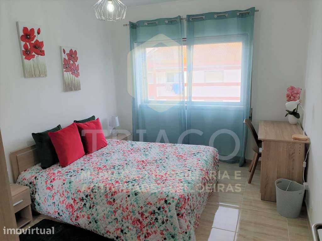 Quarto Mobilado para arrendar - Grande imagem: 2/5