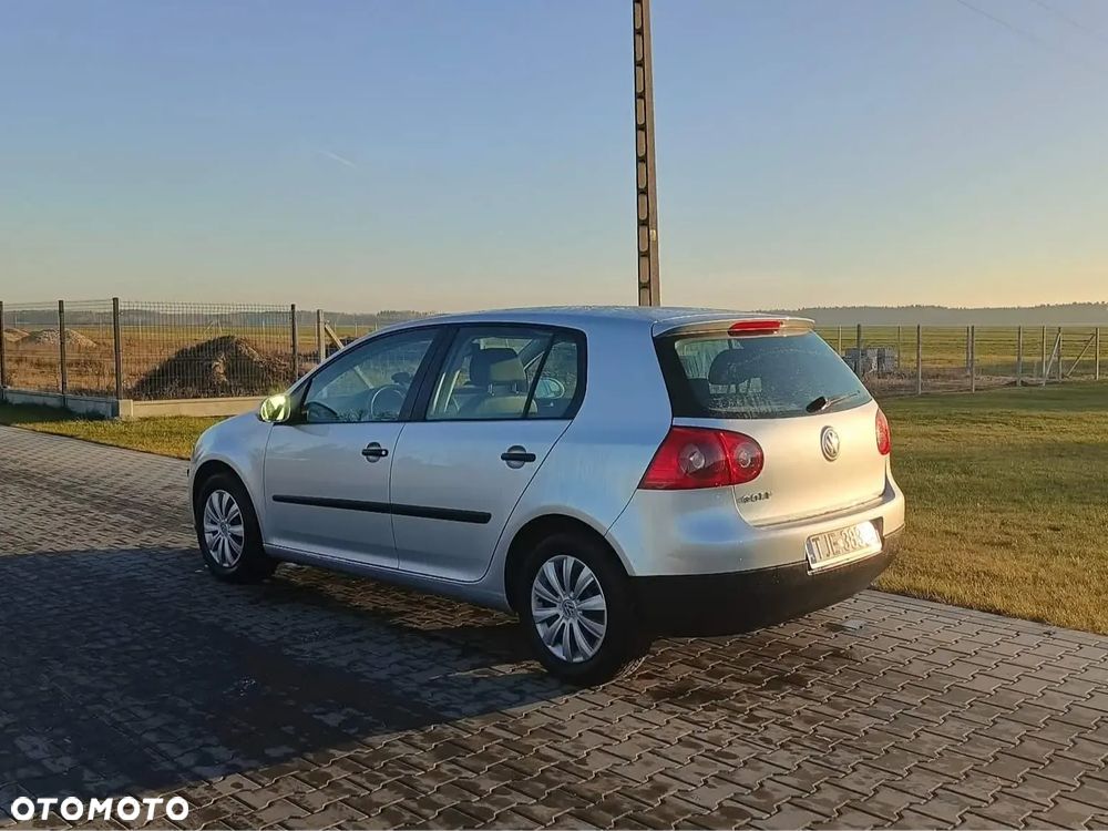 Volkswagen Golf 1.4 Q - 8