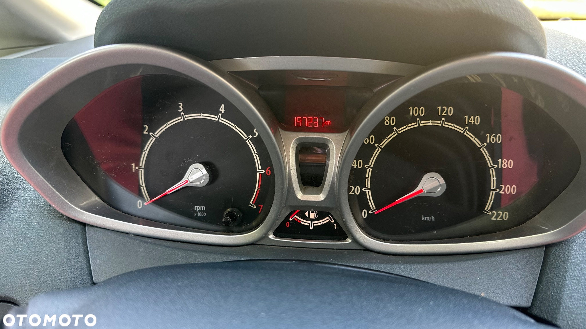 Ford Fiesta 1.4 Titanium - 12