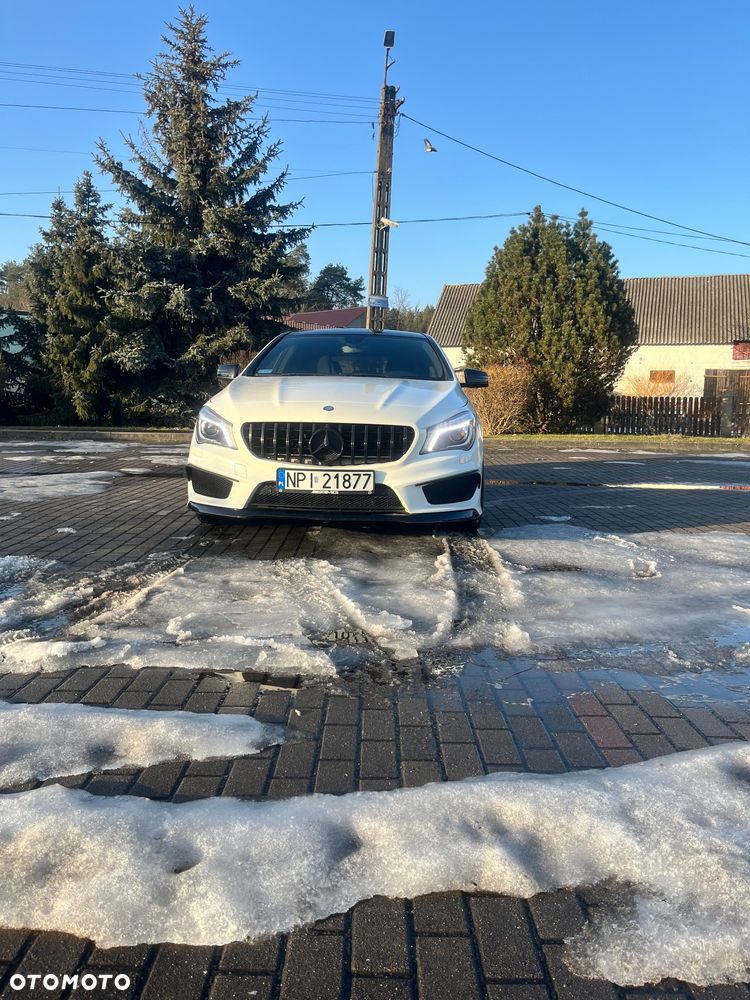 Mercedes-Benz CLA 45 AMG 4Matic 7G-DCT - 2