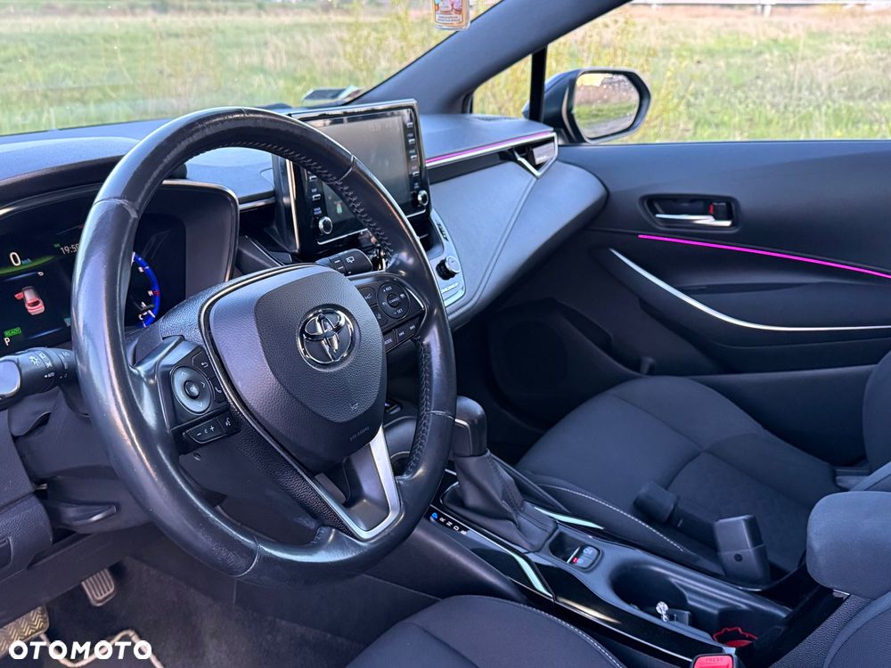 Toyota Corolla 1.8 Hybrid Comfort - 31