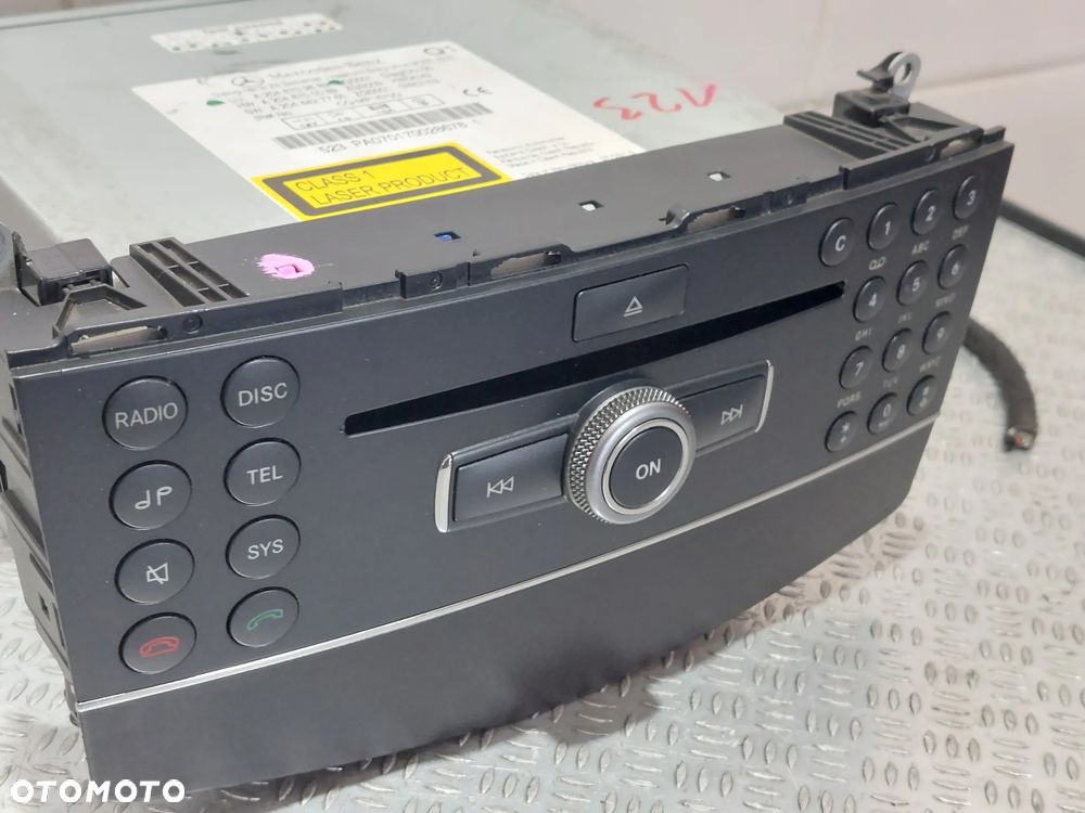 RADIO ORYGINAŁ MERCEDES W204 CD NR A2048709889 - 2