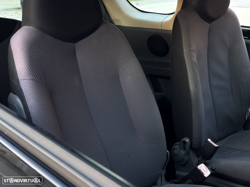 Toyota Aygo 1.0 + AC - 7