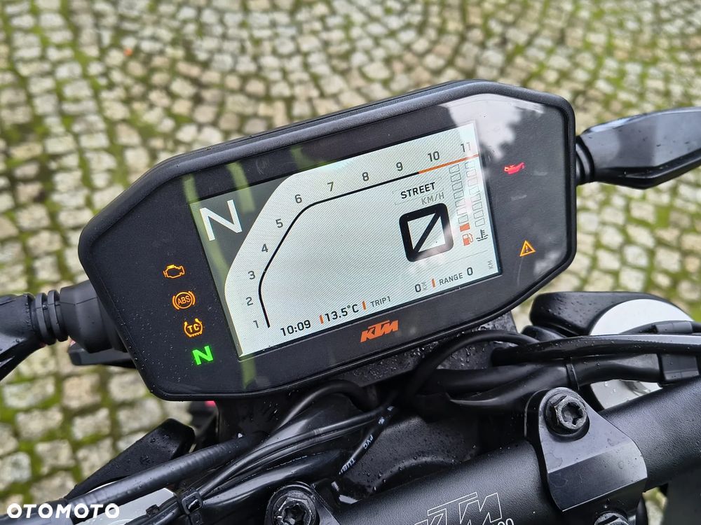 KTM Duke 790 - 23