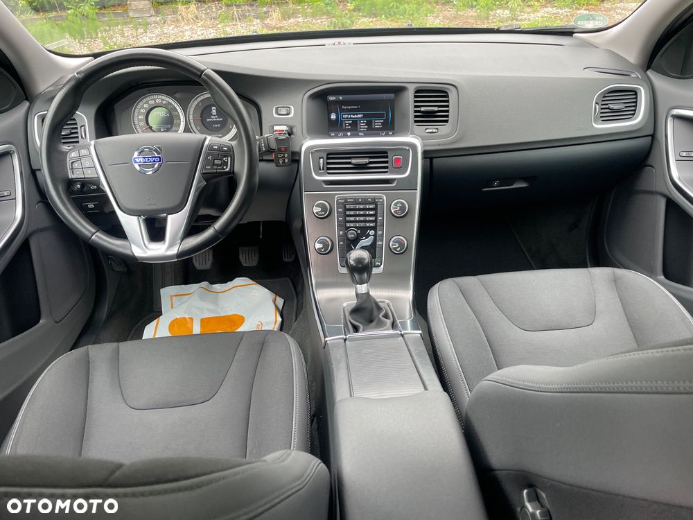 Volvo S60 D3 Summum - 25