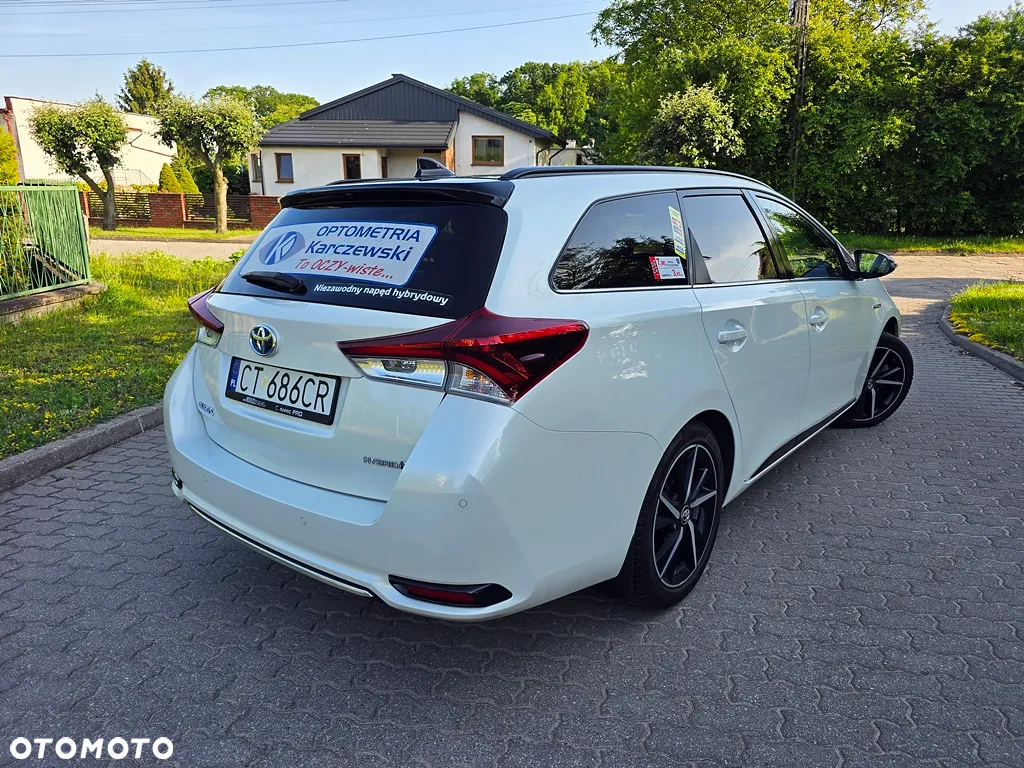 Toyota Auris Hybrid 135 Selection - 3