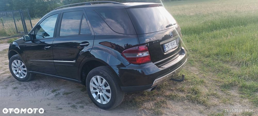 Mercedes-Benz ML - 4