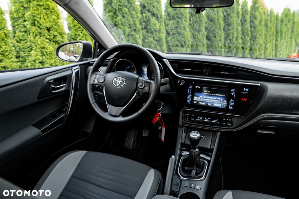 Toyota Auris 1.6 D-4D Comfort - 26