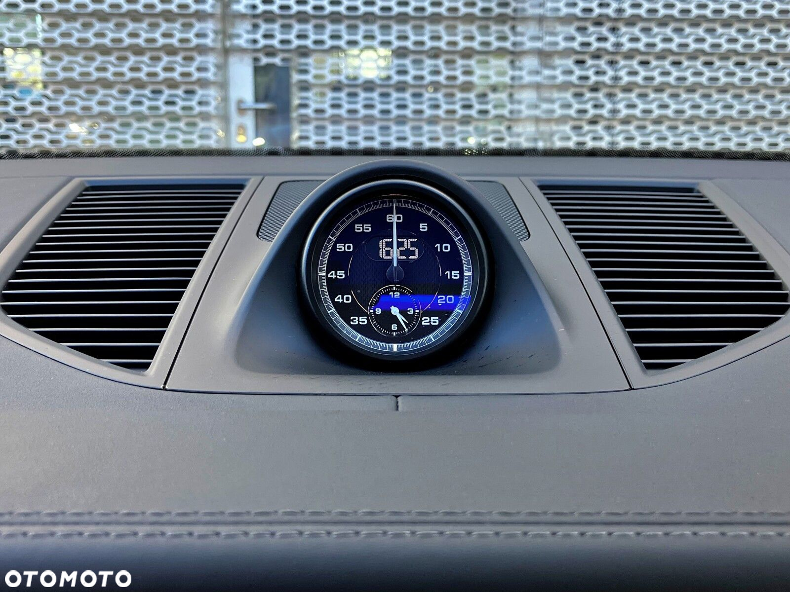Porsche Macan - 35