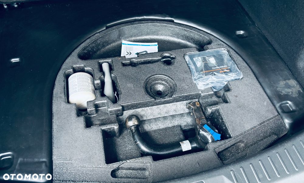 Ford Kuga - 33