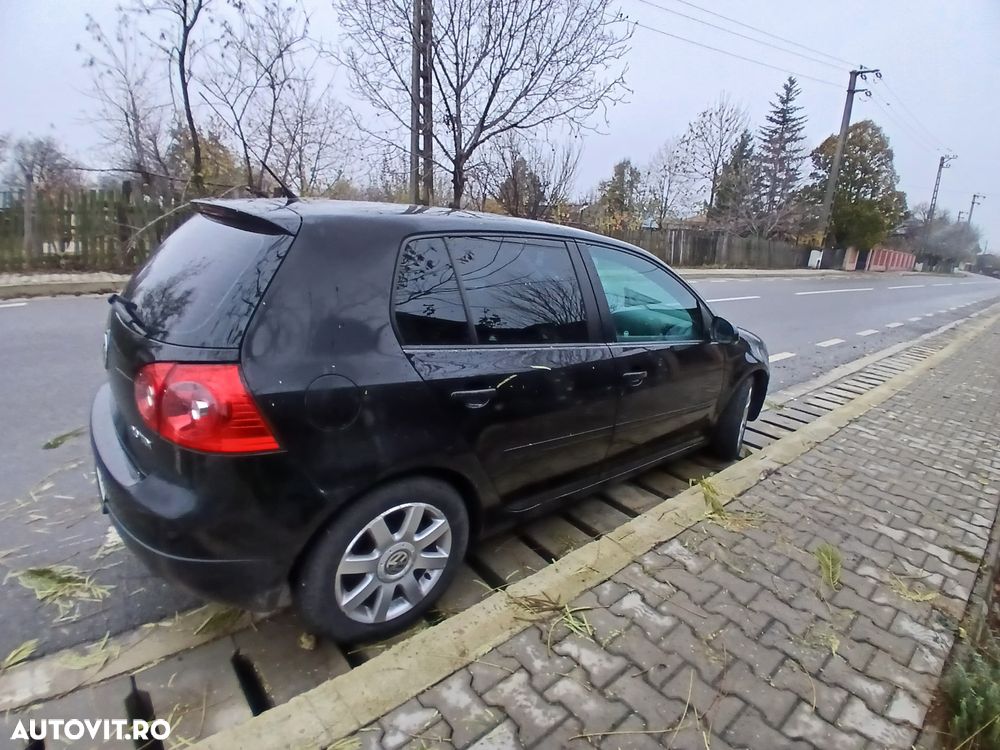 Volkswagen Golf 2.0 TDI Comfortline - 3